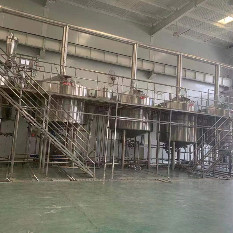 祥云精酿啤酒设备厂—平面布置、设备设计、制造、调试、培训等一条龙服务_COPY